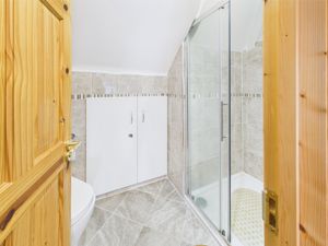 FIRST FLOOR SHOWER ROOM- click for photo gallery